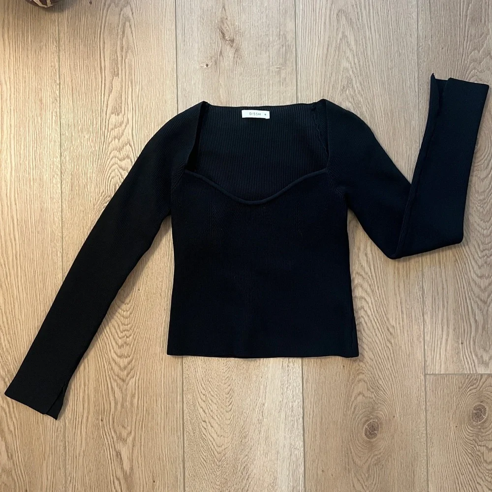 DISSH Ribbed Knit Top - Picture 3 of 4